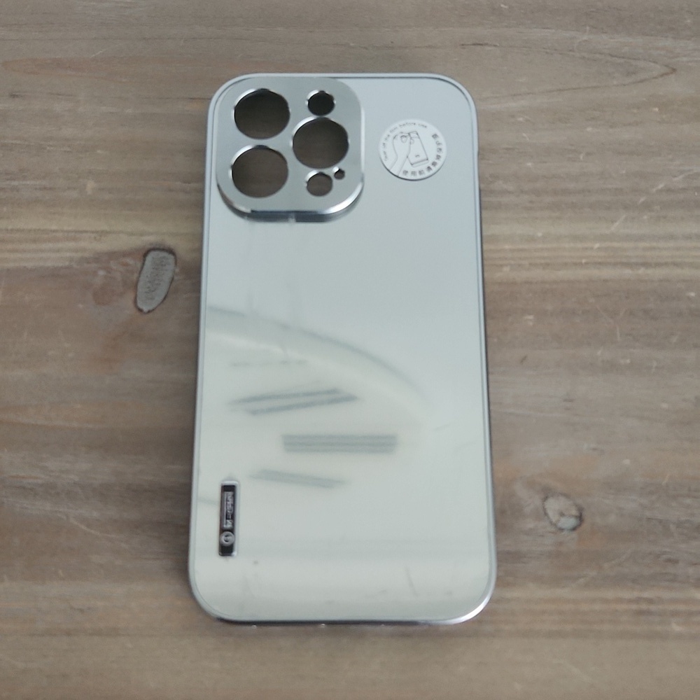 📱 iPhone 14 Pro Max Metal Luxury Case – Silver Polished Finish, NWT phone case